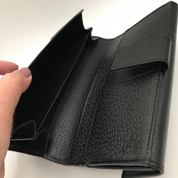 Authentic GUCCI Bifold Wallet - Picture 8 of 13